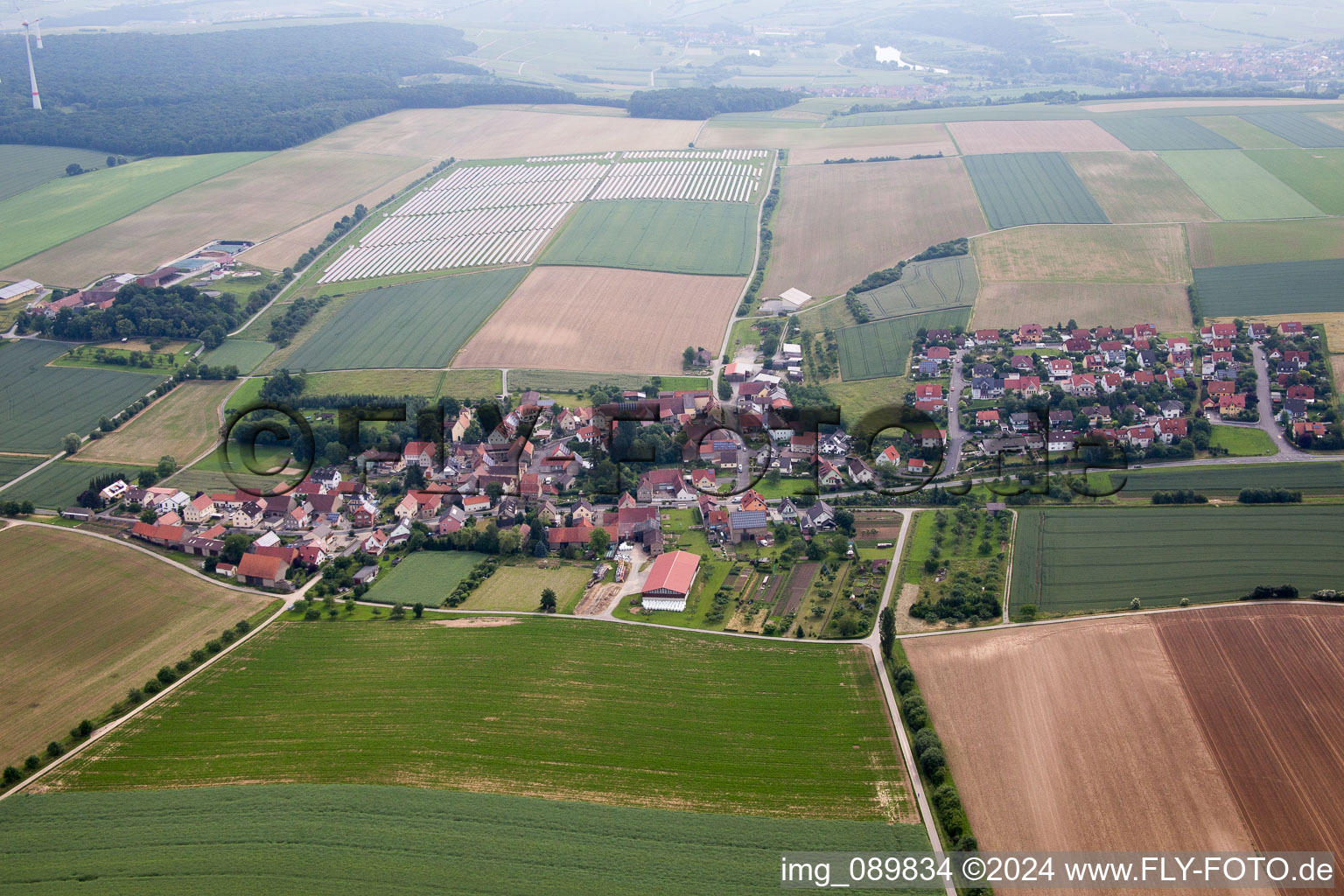 Vue aérienne de Quartier Püssensheim in Prosselsheim dans le département Bavière, Allemagne