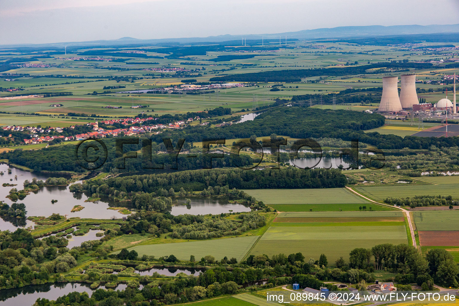 Vue d'oiseau de Hirschfeld dans le département Bavière, Allemagne