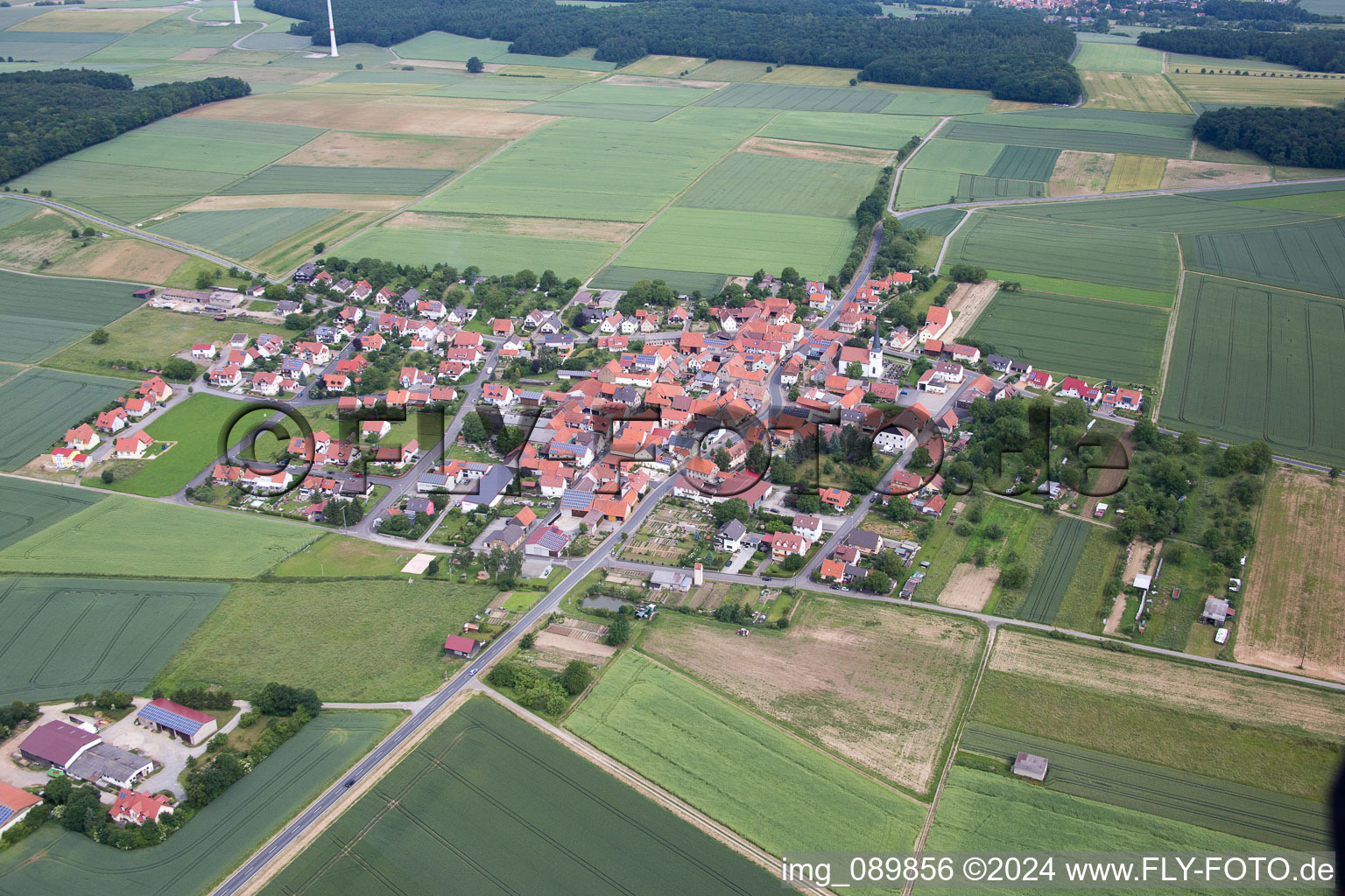 Vue aérienne de Ballingshausen dans le département Bavière, Allemagne