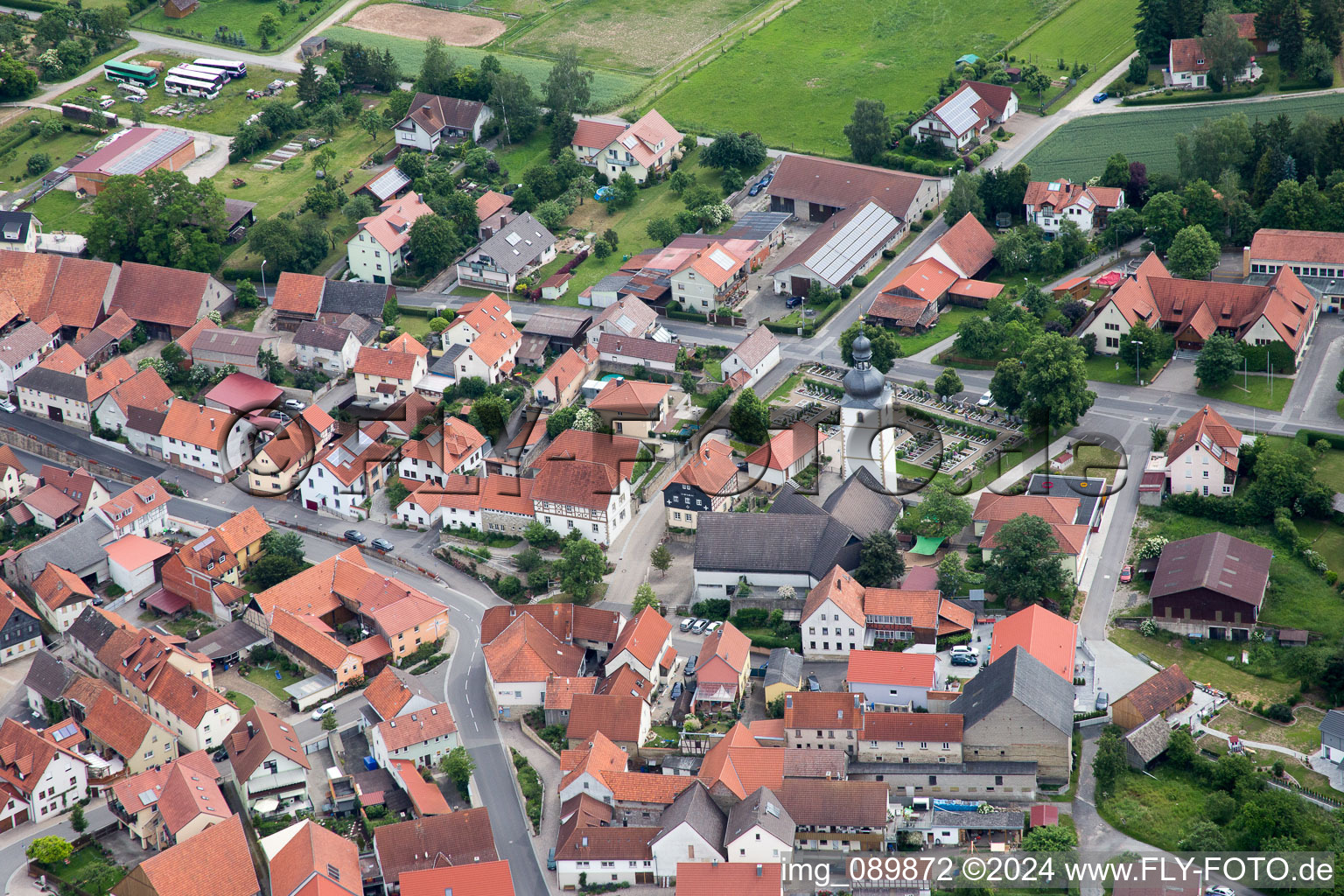 Vue aérienne de Großbardorf dans le département Bavière, Allemagne