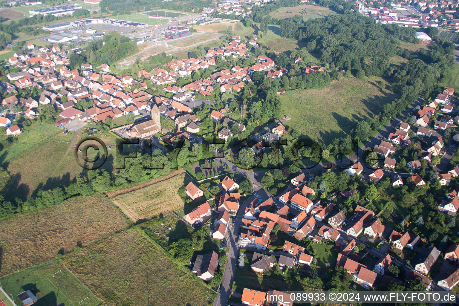 Quartier Altenstadt in Wissembourg dans le département Bas Rhin, France d'un drone