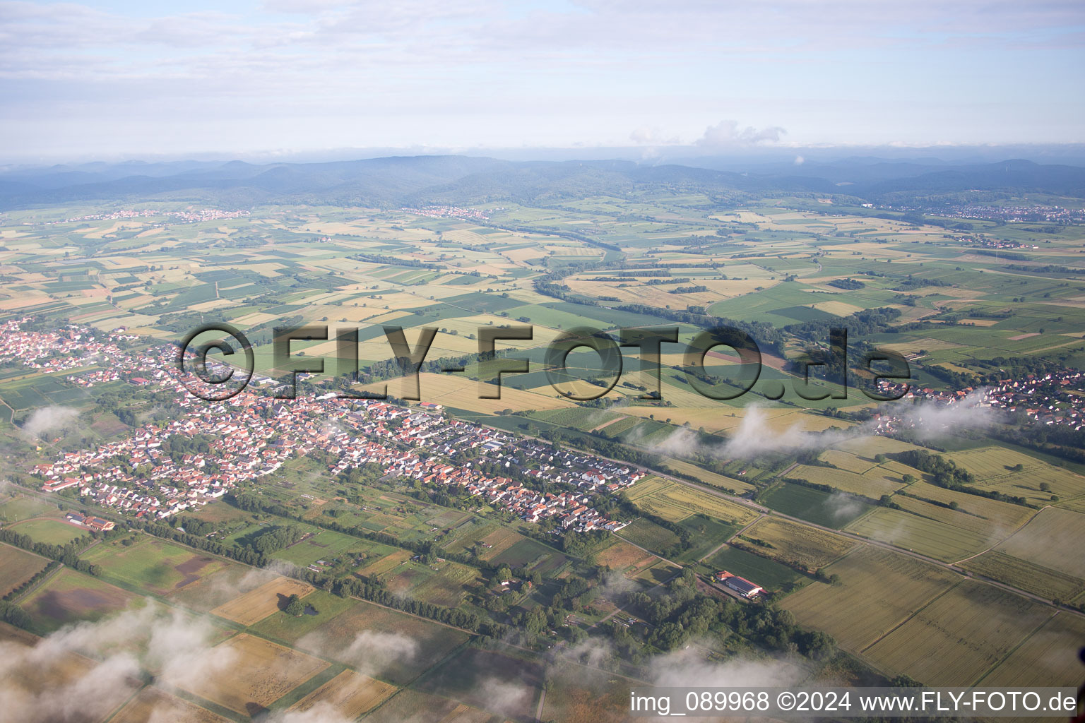 Vue d'oiseau de Steinfeld dans le département Rhénanie-Palatinat, Allemagne