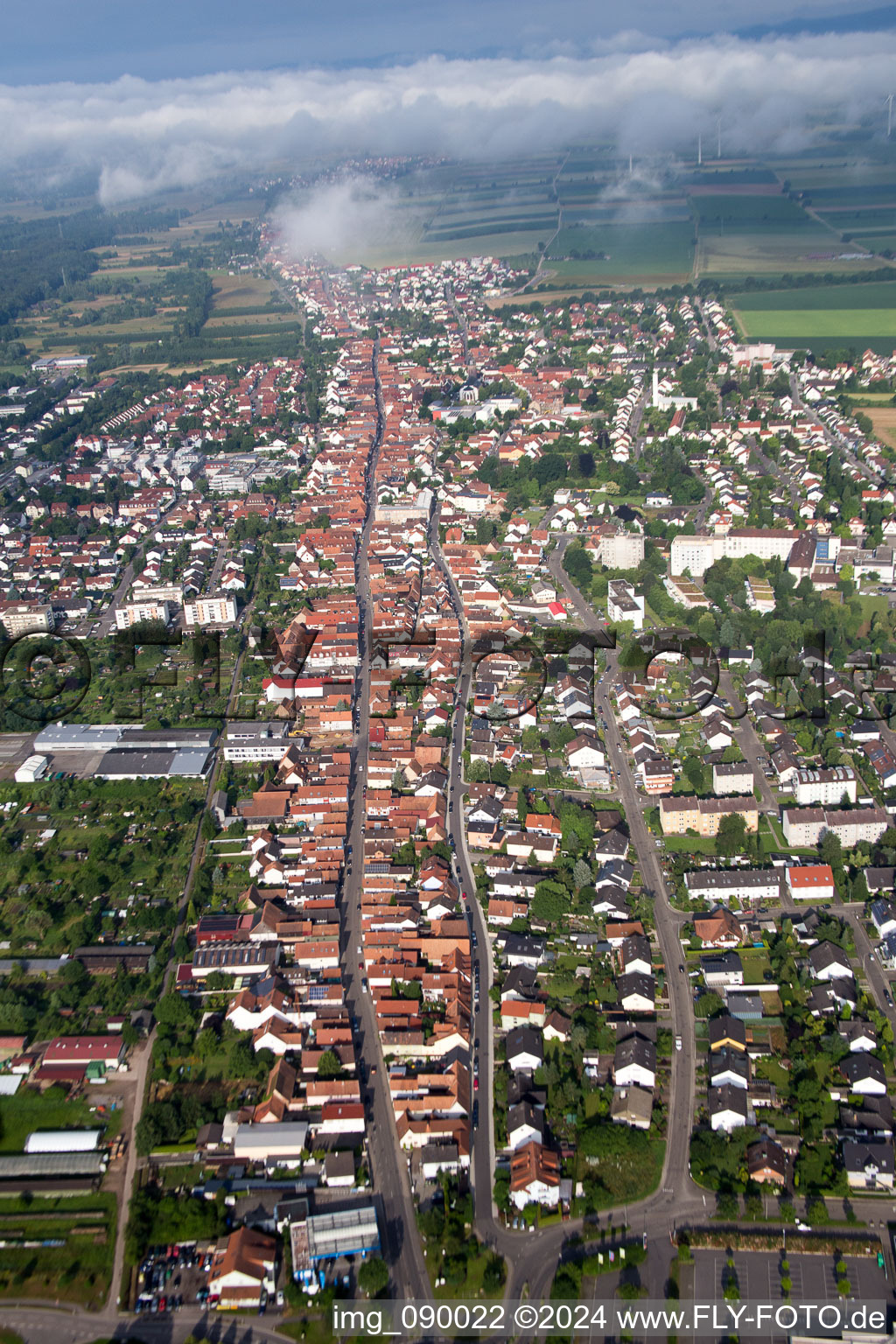 Kandel dans le département Rhénanie-Palatinat, Allemagne depuis l'avion