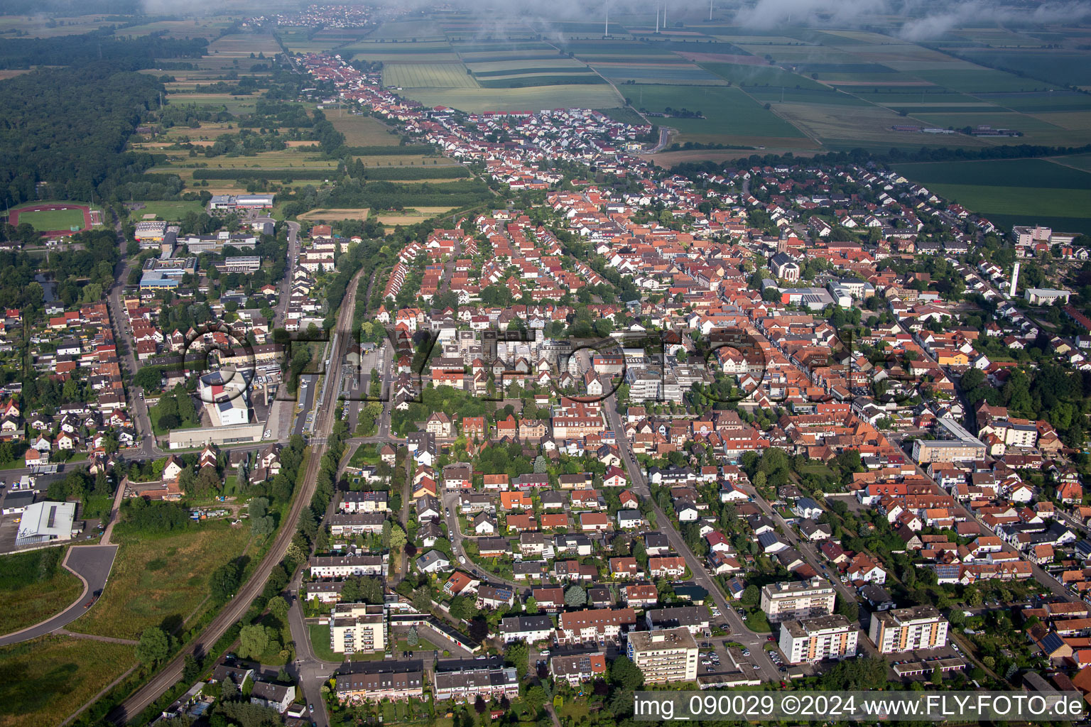 Enregistrement par drone de Dans le nouveau bâtiment "Stadkern" de RiBa GmbH entre Bismarck- et Gartenstr à Kandel dans le département Rhénanie-Palatinat, Allemagne