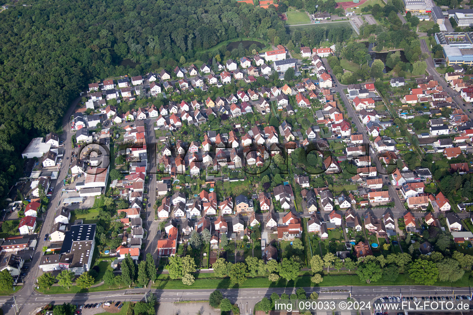 Kandel dans le département Rhénanie-Palatinat, Allemagne du point de vue du drone