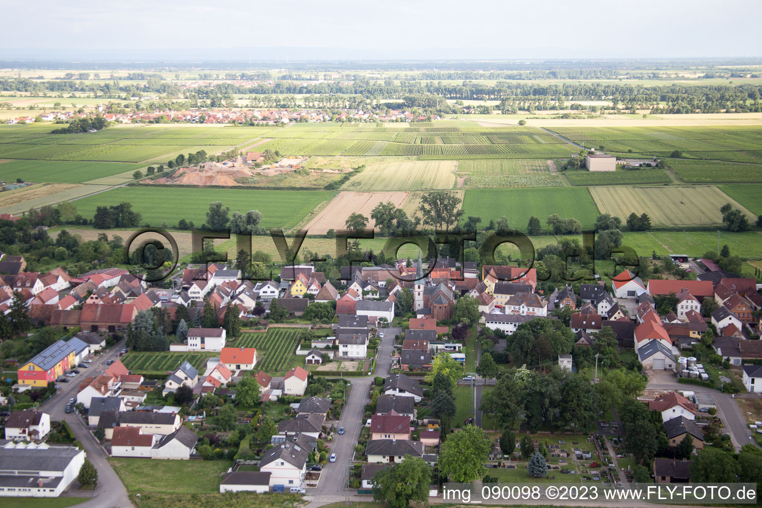 Quartier Duttweiler in Neustadt an der Weinstraße dans le département Rhénanie-Palatinat, Allemagne du point de vue du drone