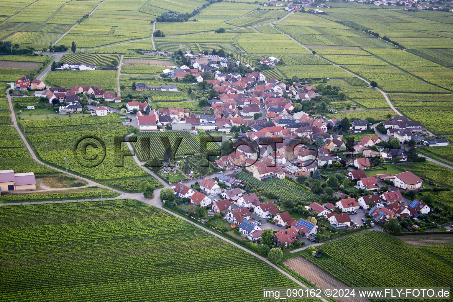 Vue aérienne de Flemlingen dans le département Rhénanie-Palatinat, Allemagne