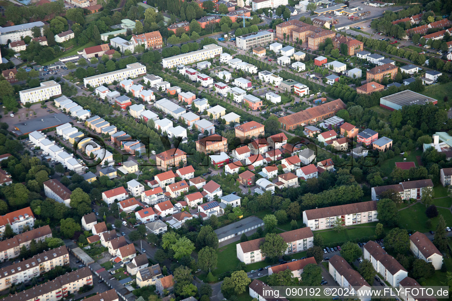 Landau in der Pfalz dans le département Rhénanie-Palatinat, Allemagne vu d'un drone