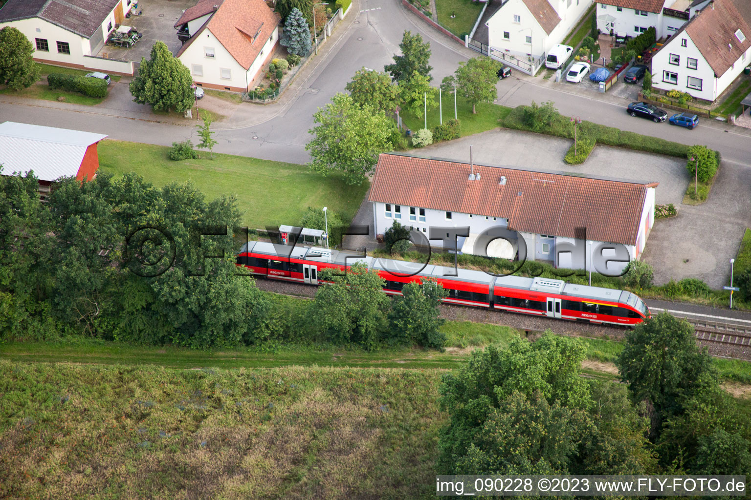 Barbelroth dans le département Rhénanie-Palatinat, Allemagne vu d'un drone