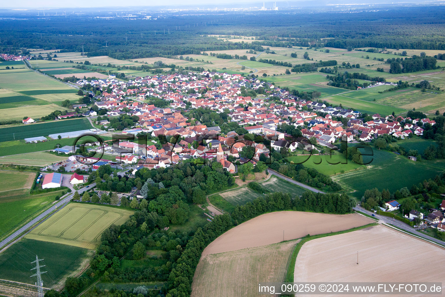 Image drone de Minfeld dans le département Rhénanie-Palatinat, Allemagne