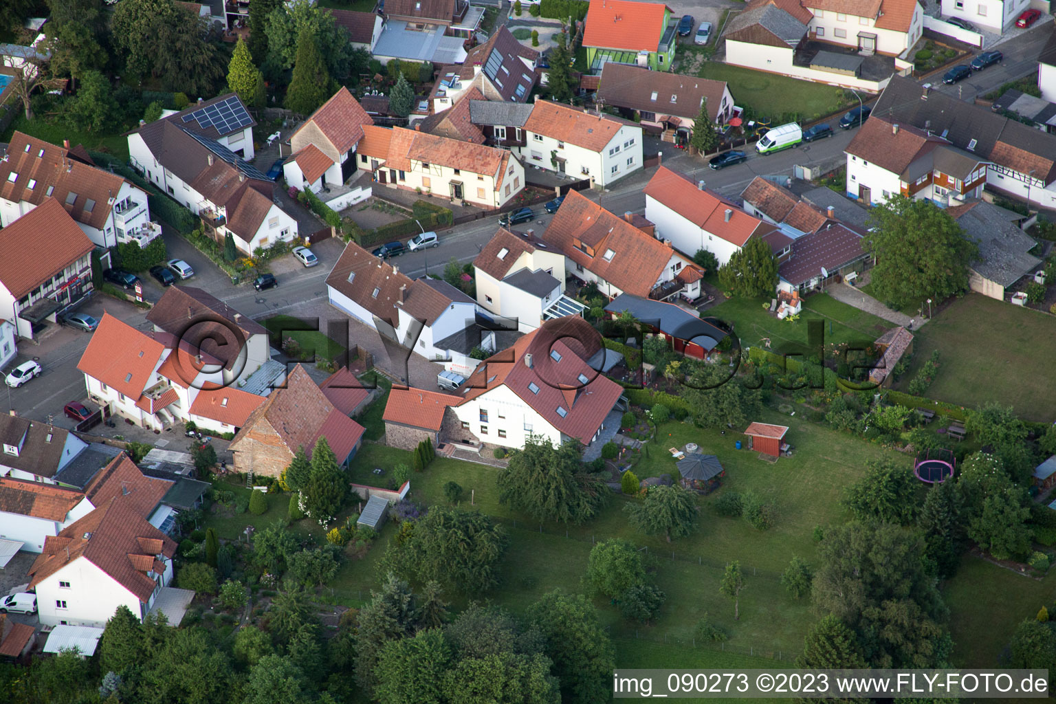 Enregistrement par drone de Minfeld dans le département Rhénanie-Palatinat, Allemagne