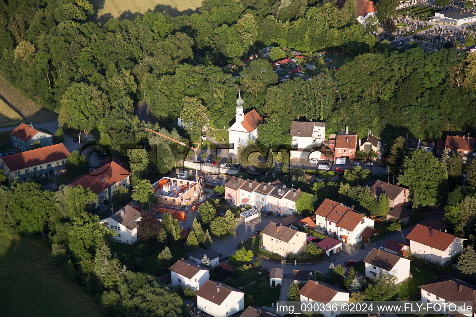 Vue aérienne de Landau an der Isar dans le département Bavière, Allemagne