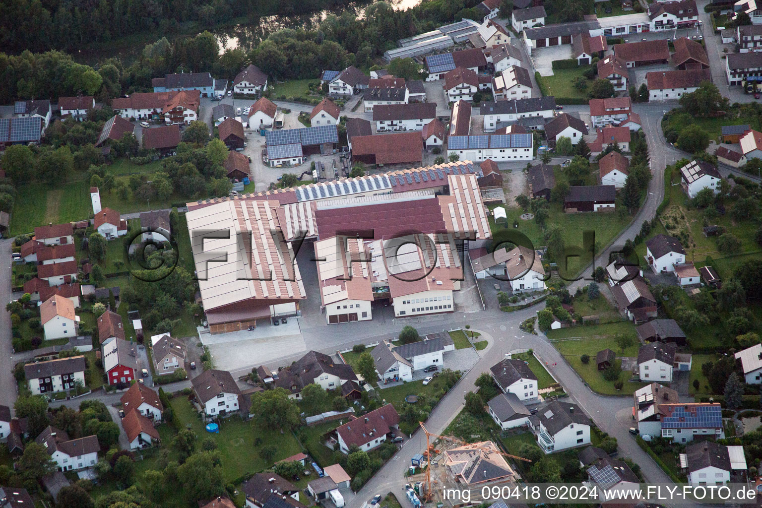 Vue aérienne de Ancienne usine sur Prangstr à Mamming dans le département Bavière, Allemagne