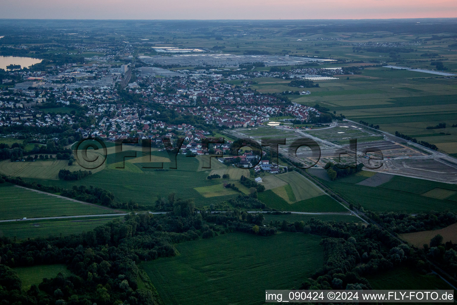 Vue aérienne de Quartier Höll in Dingolfing dans le département Bavière, Allemagne