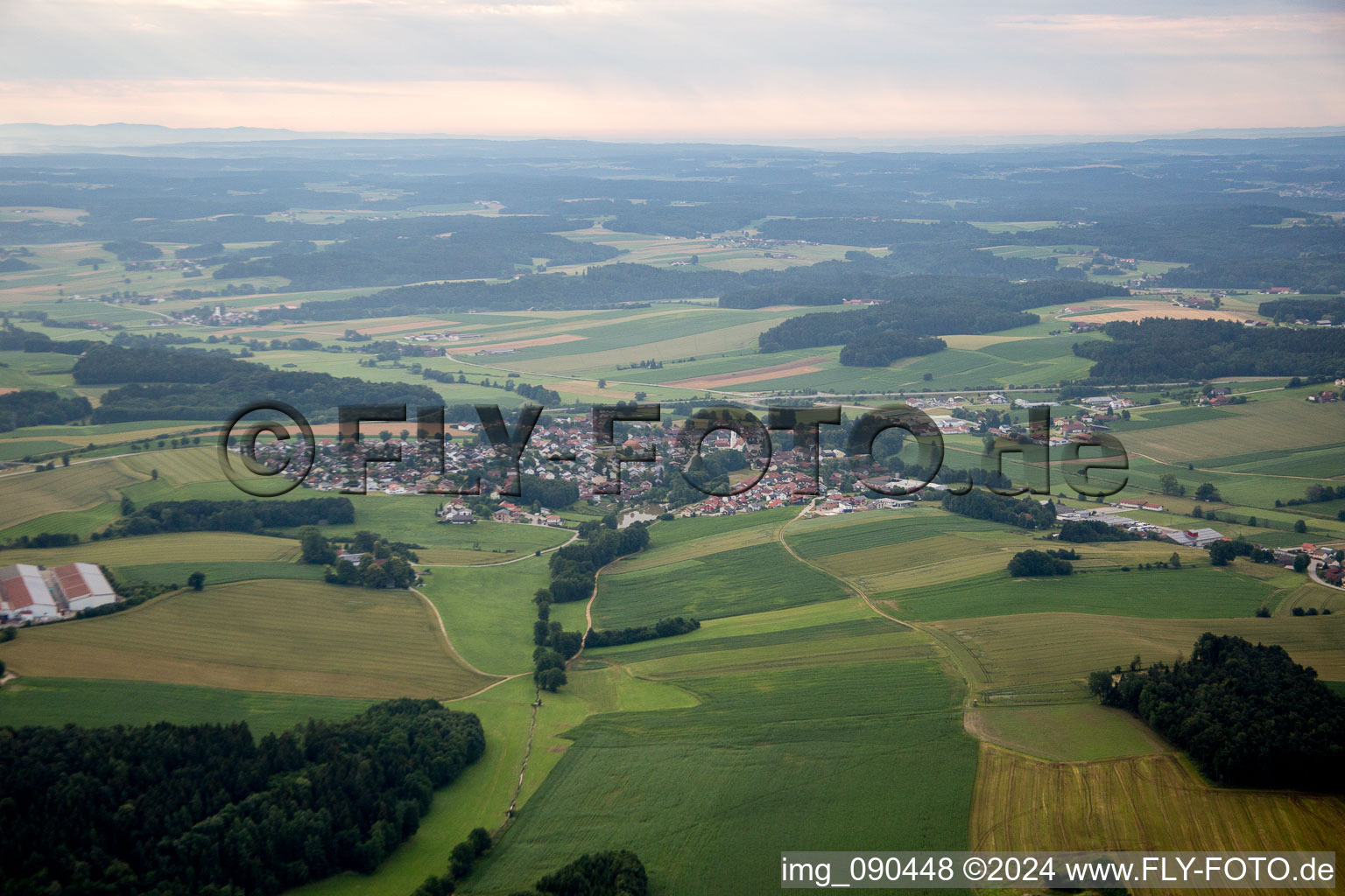 Vue aérienne de Malgersdorf dans le département Bavière, Allemagne