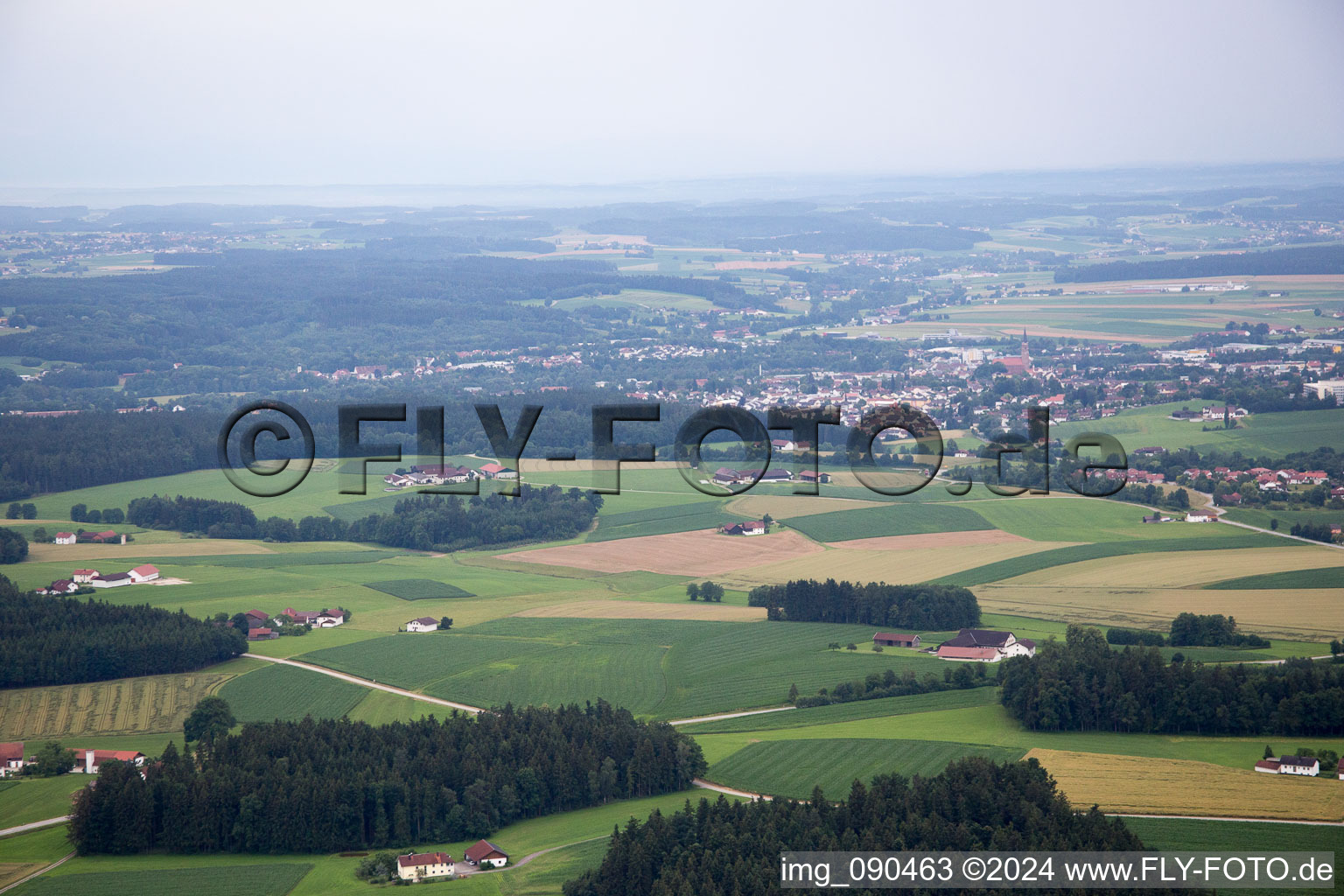 Vue aérienne de Eggenfelden dans le département Bavière, Allemagne