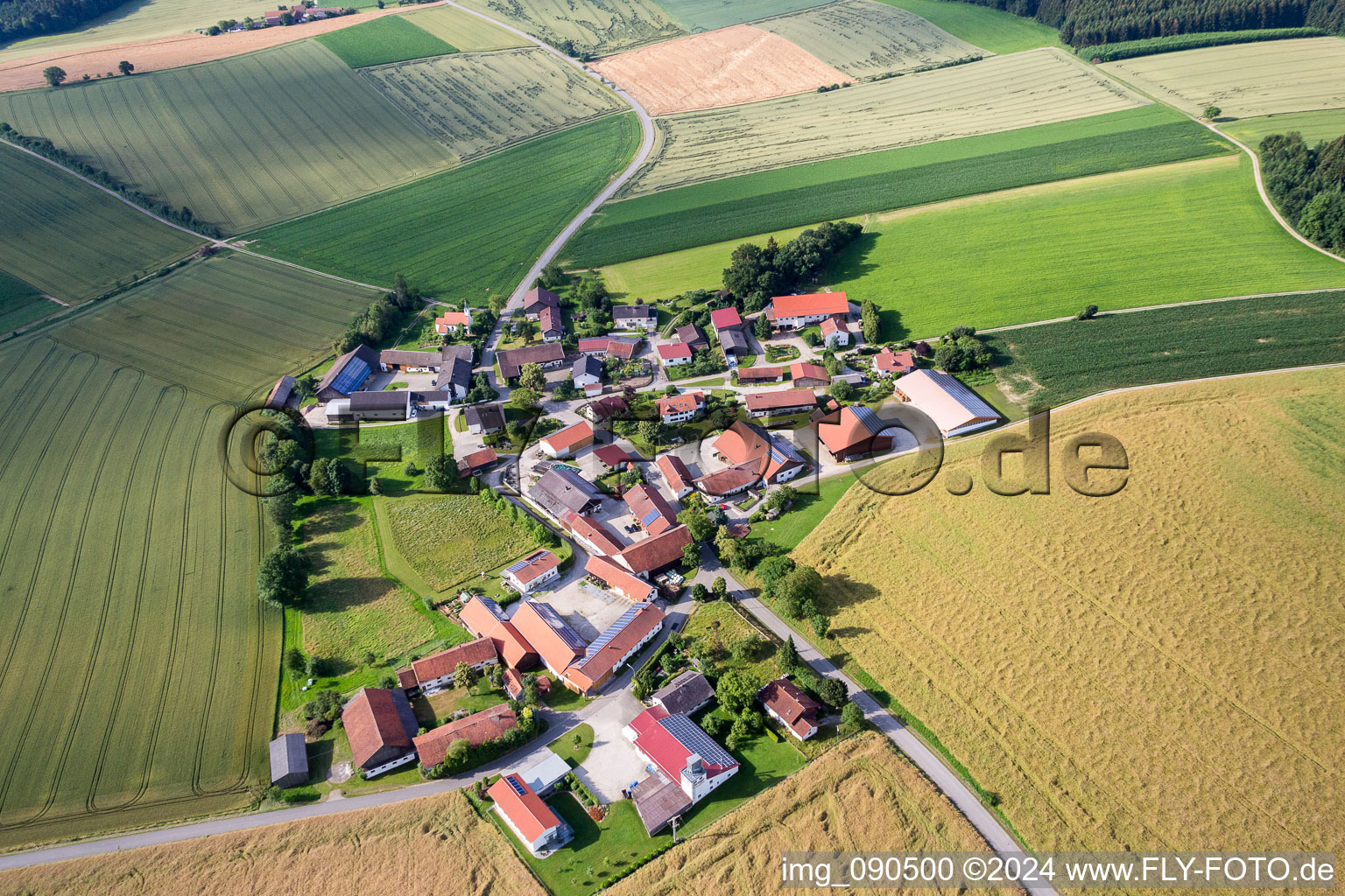 Vue aérienne de Dans le quartier Süßbach à Niederviehbach à Süßbach dans le département Bavière, Allemagne