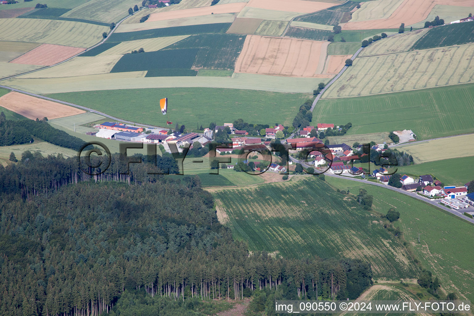 Vue aérienne de Hofdorf dans le département Bavière, Allemagne