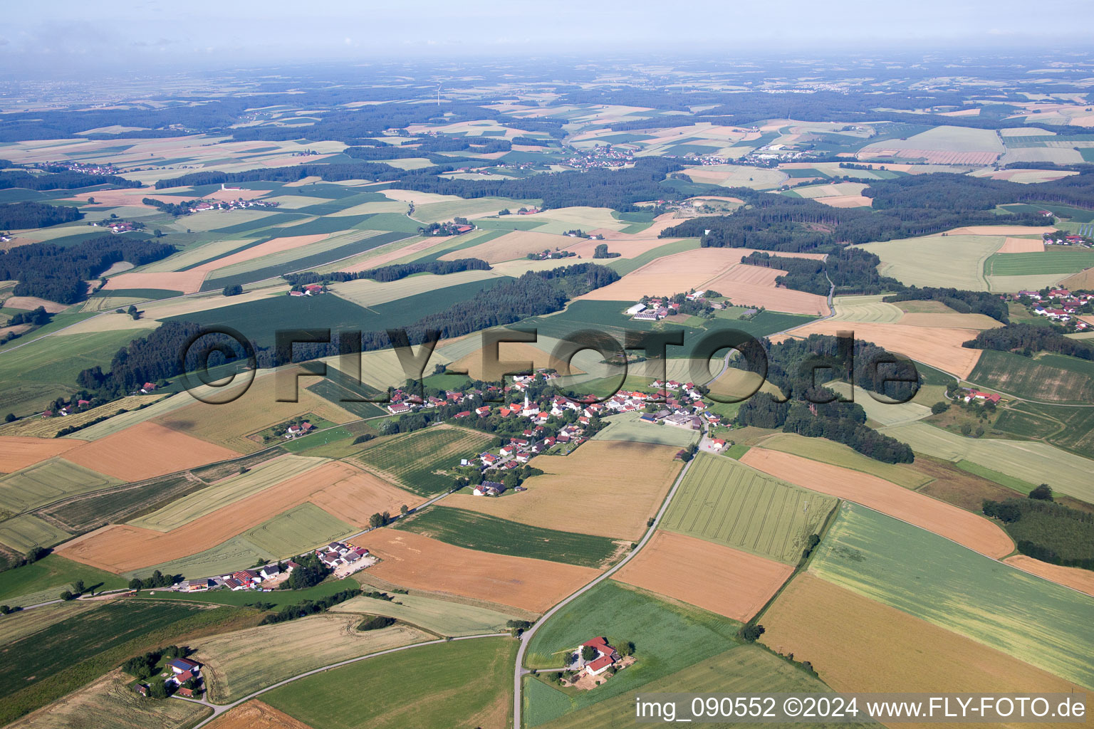 Vue aérienne de Unterallmannsbach dans le département Bavière, Allemagne