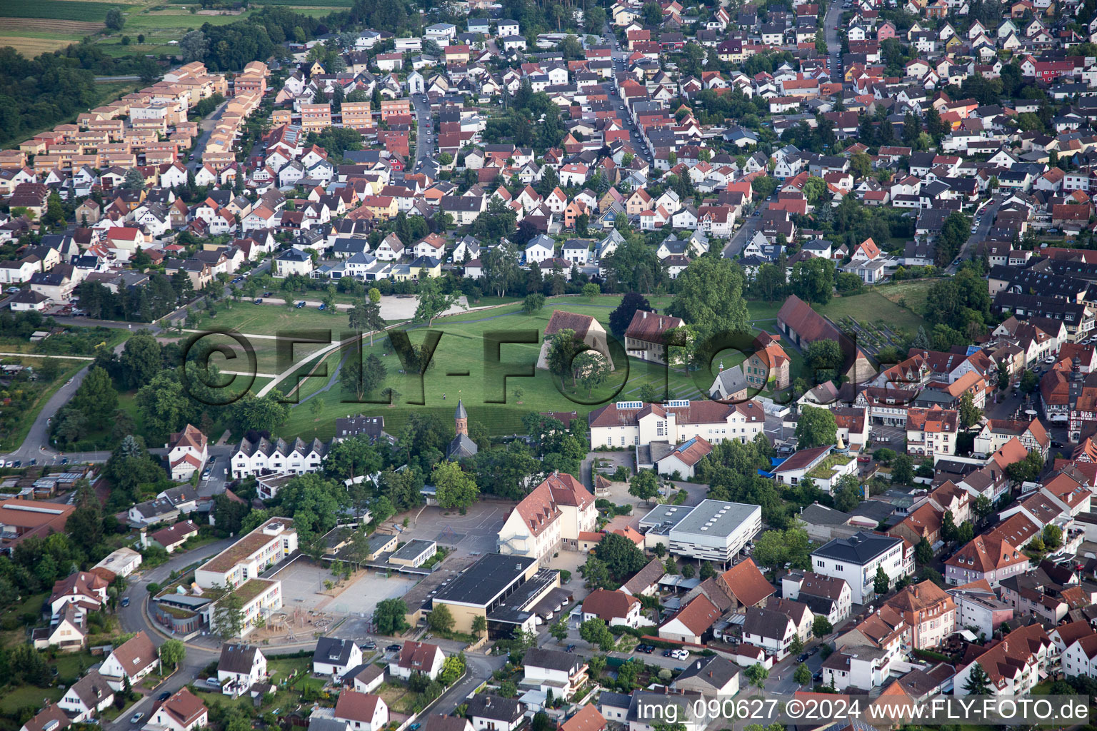 Vue aérienne de Lorsch dans le département Hesse, Allemagne