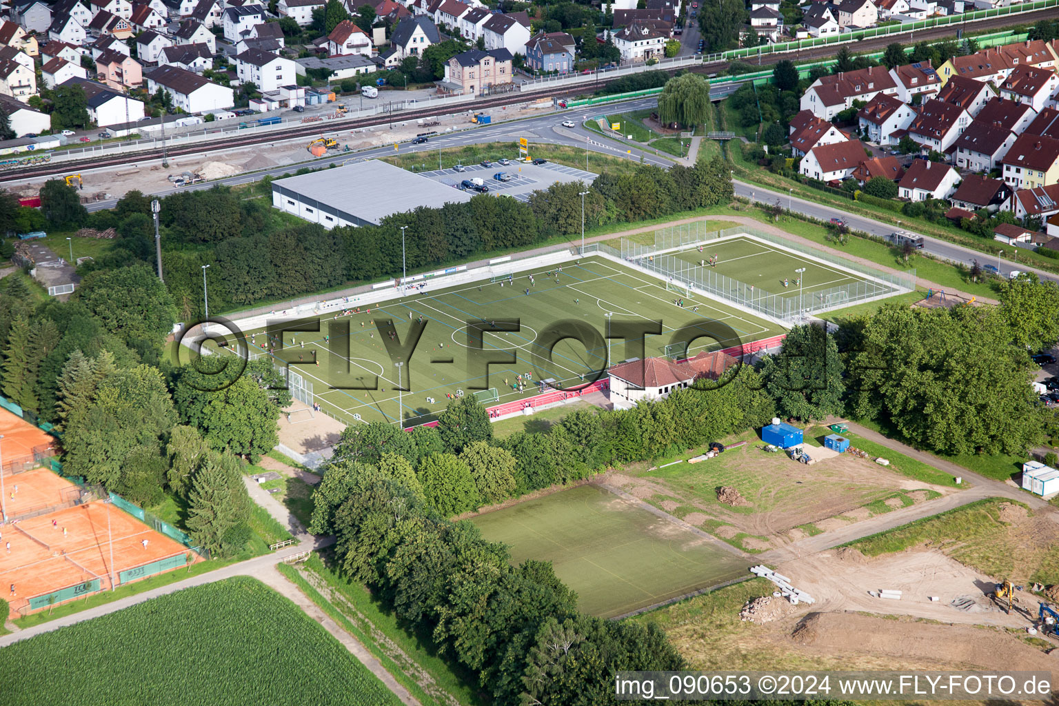 Vue d'oiseau de Laudenbach dans le département Bade-Wurtemberg, Allemagne