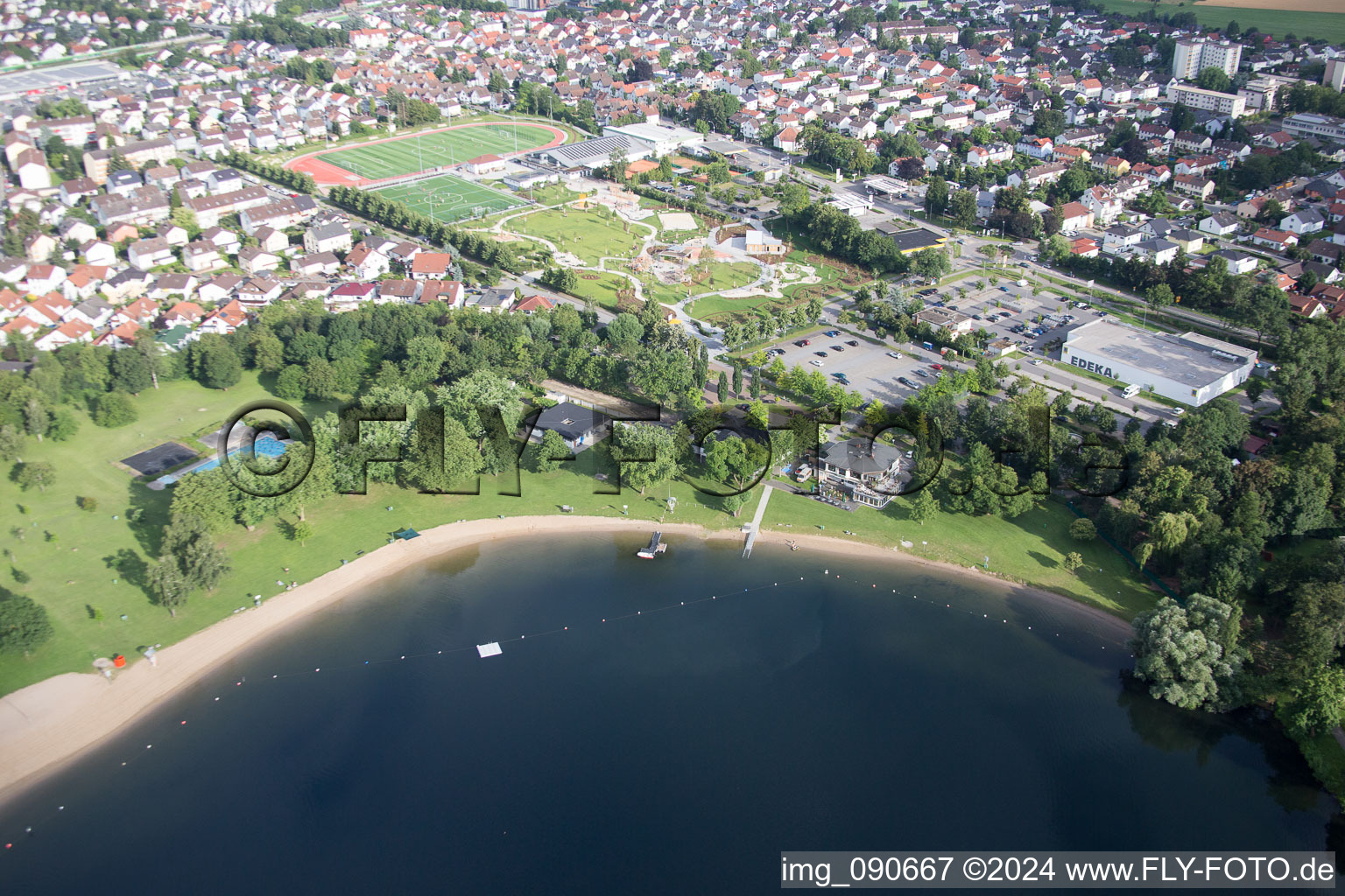 Vue d'oiseau de Hemsbach dans le département Bade-Wurtemberg, Allemagne