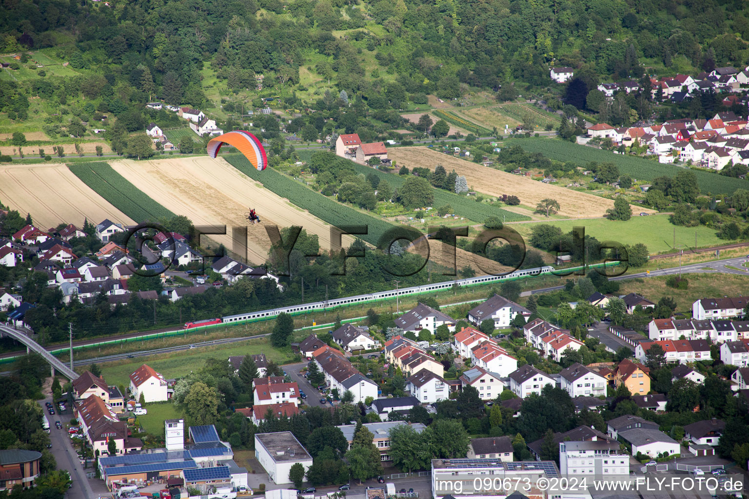 Hemsbach dans le département Bade-Wurtemberg, Allemagne du point de vue du drone