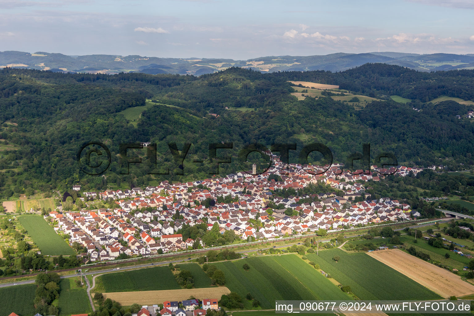 Vue aérienne de Quartier Sulzbach in Weinheim dans le département Bade-Wurtemberg, Allemagne