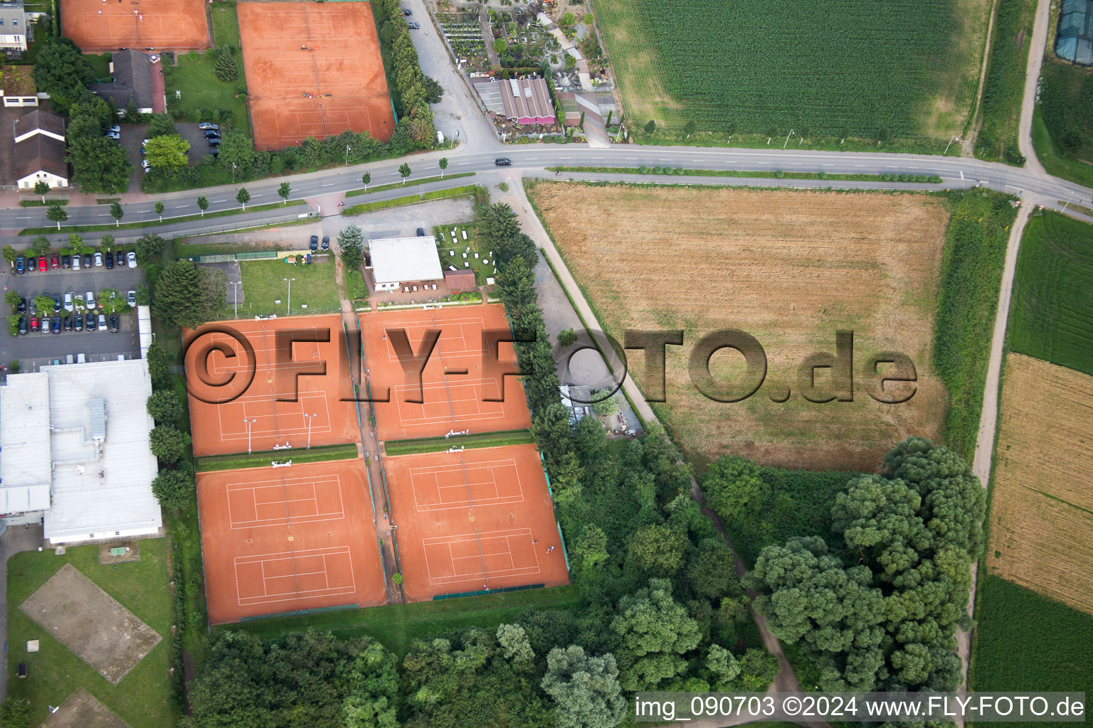 Weinheim dans le département Bade-Wurtemberg, Allemagne d'un drone