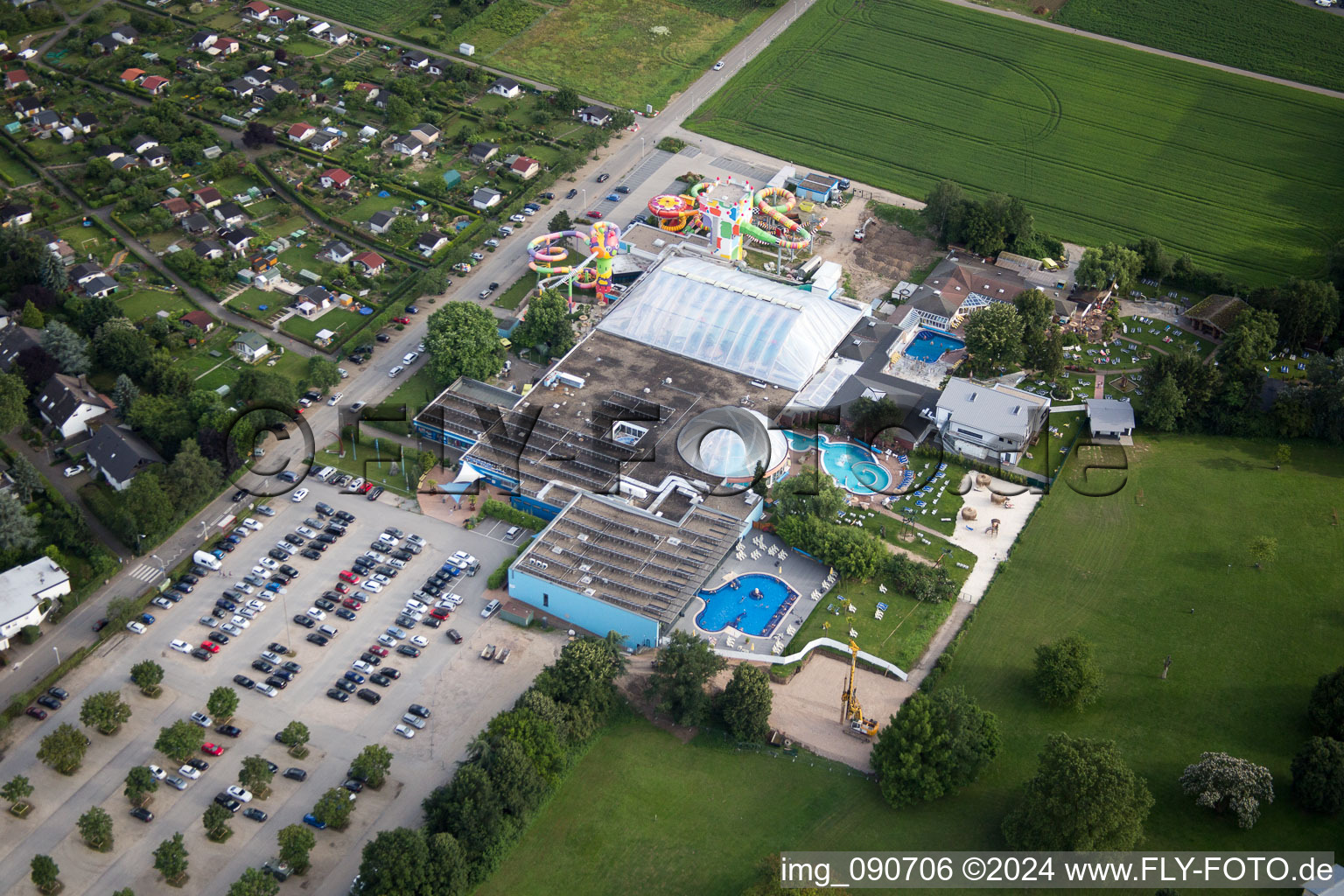 Vue aérienne de Miramar à le quartier Lützelsachsen in Weinheim dans le département Bade-Wurtemberg, Allemagne