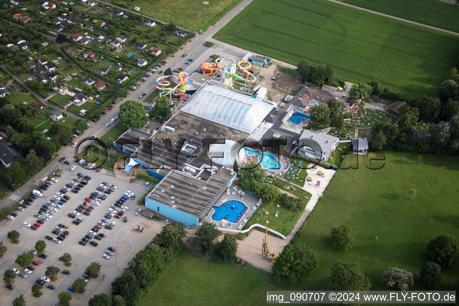 Vue aérienne de Miramar à le quartier Lützelsachsen in Weinheim dans le département Bade-Wurtemberg, Allemagne