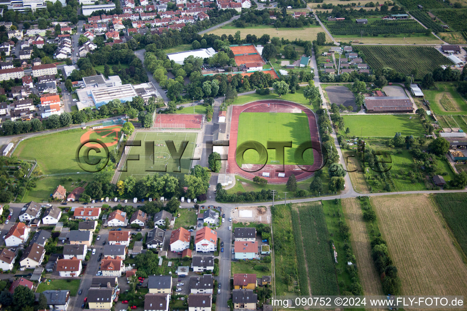 Vue oblique de Schriesheim dans le département Bade-Wurtemberg, Allemagne