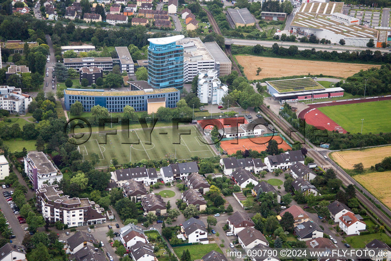 Vue aérienne de Université SSR à le quartier Wieblingen in Heidelberg dans le département Bade-Wurtemberg, Allemagne