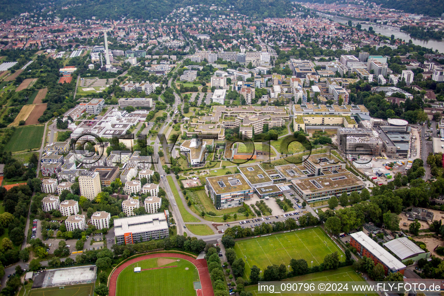 Vue aérienne de Handschuhsheim, Neuenheimer Feld, Université Heidelberg à le quartier Neuenheim in Heidelberg dans le département Bade-Wurtemberg, Allemagne