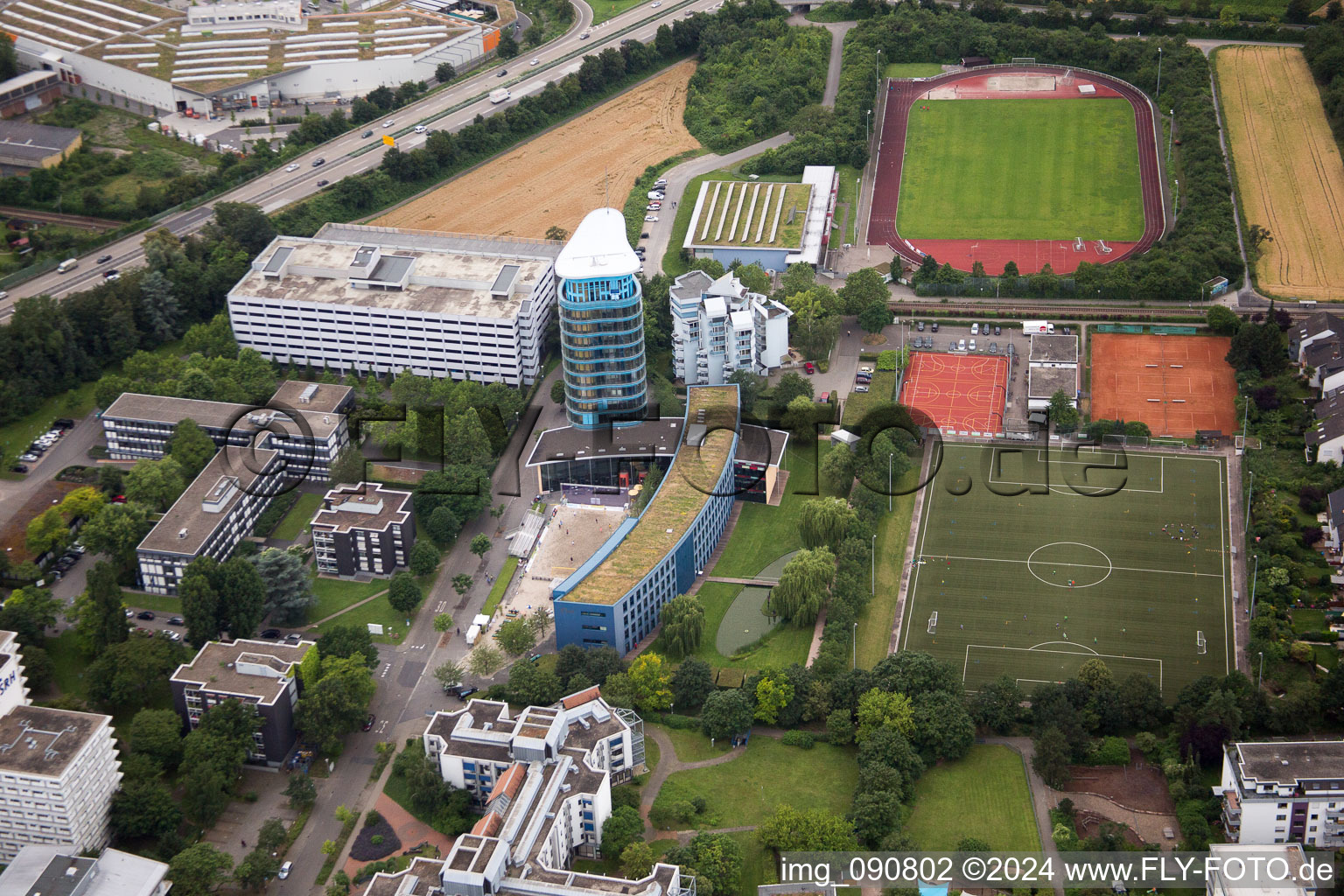 Vue aérienne de Université Université SSR Heidelberg à le quartier Wieblingen in Heidelberg dans le département Bade-Wurtemberg, Allemagne