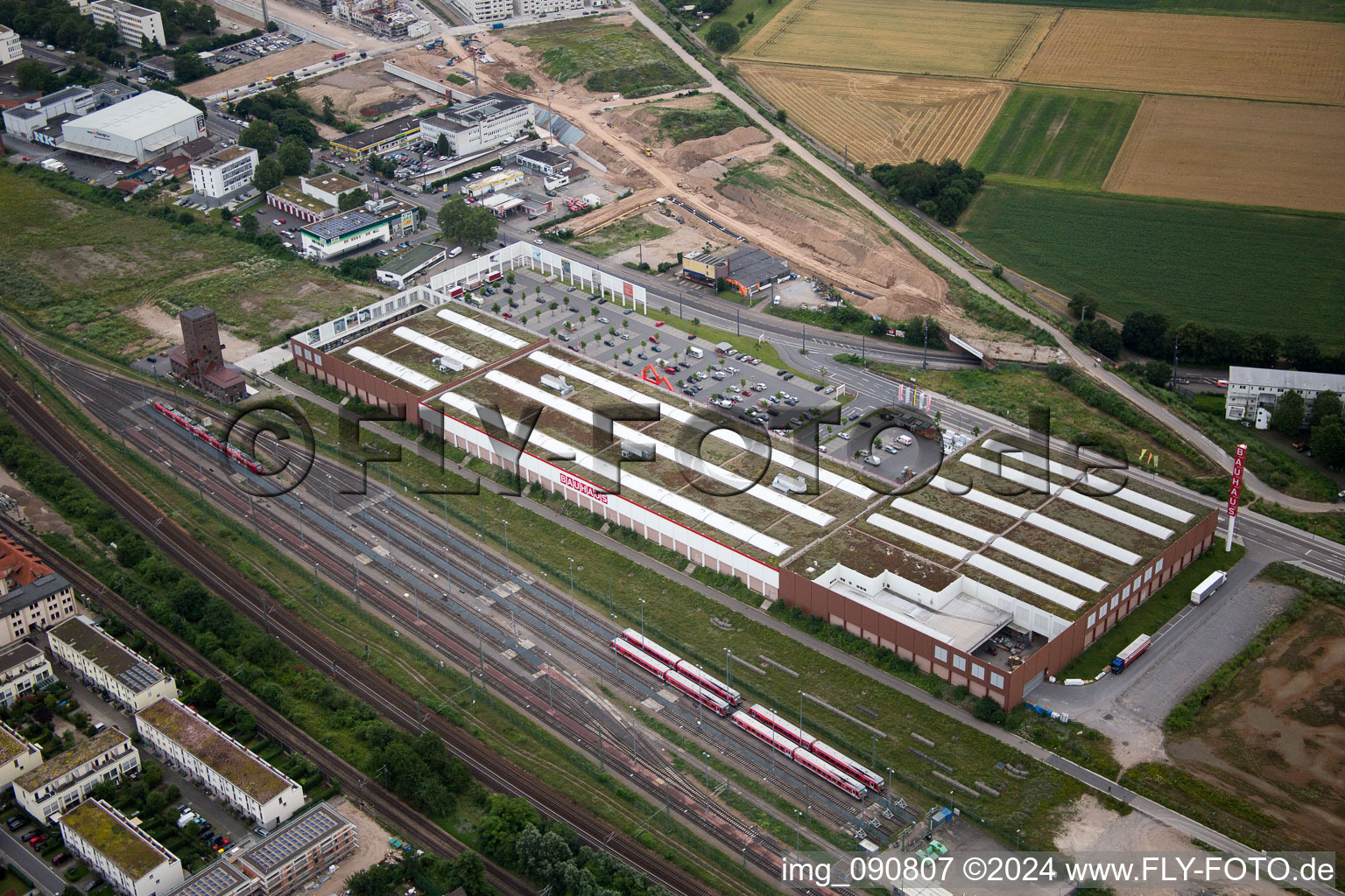 Vue aérienne de Bauhaus à Eppelheim dans le département Bade-Wurtemberg, Allemagne