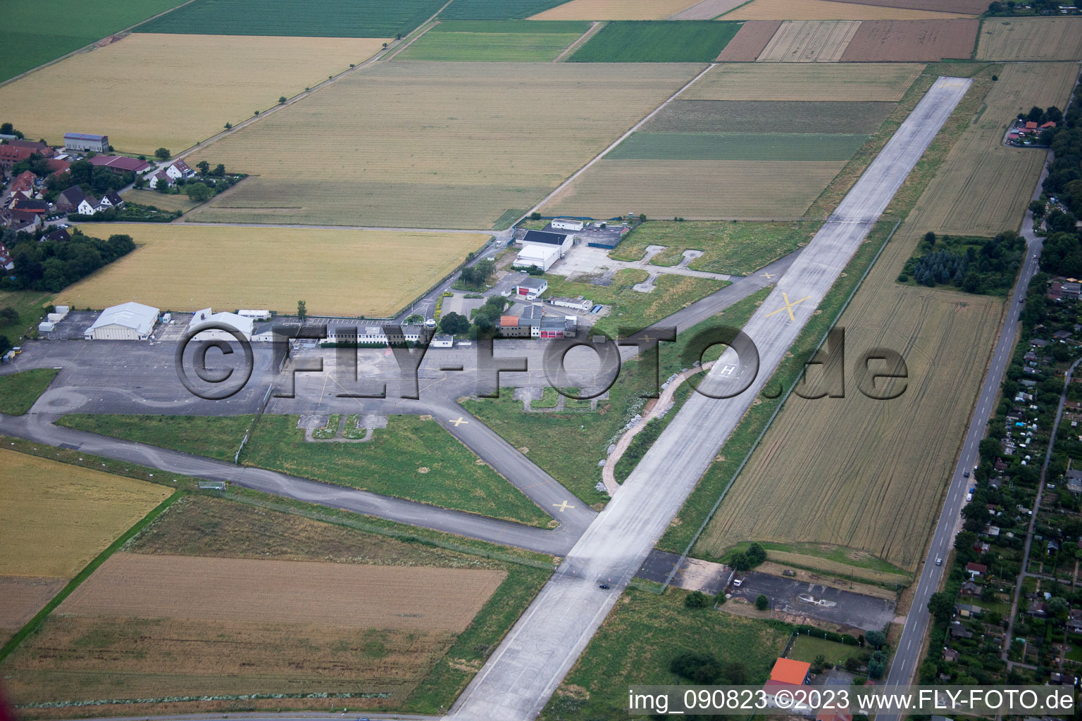 Photographie aérienne de HD-Kirchheim, ancien aérodrome américain à le quartier Patrick Henry Village in Heidelberg dans le département Bade-Wurtemberg, Allemagne