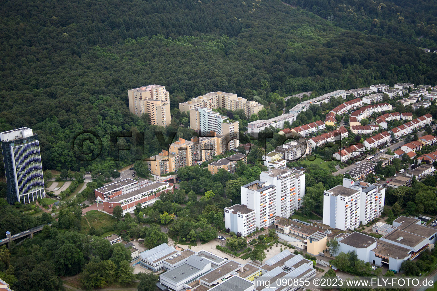 HD-Emmertsgrund à le quartier Emmertsgrund in Heidelberg dans le département Bade-Wurtemberg, Allemagne d'en haut