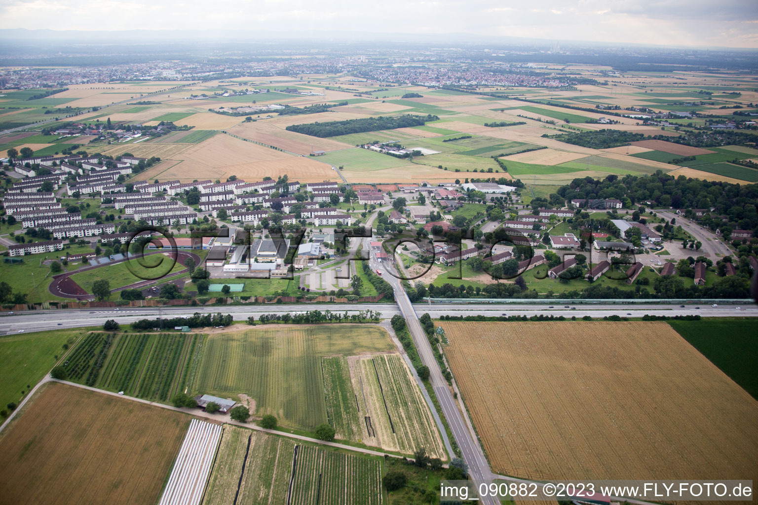 Vue aérienne de BAMF au Village Pattrik Henry à le quartier Patrick Henry Village in Heidelberg dans le département Bade-Wurtemberg, Allemagne