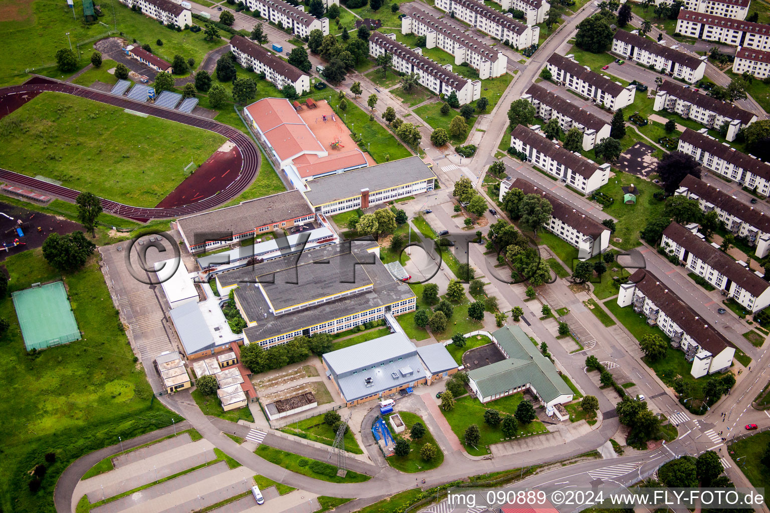 Maison d'accueil pour réfugiés et logement pour demandeurs d'asile, établissement de premier accueil du Land de Bade-Wurtemberg dans le quartier Patrick-Henry-Village à le quartier Patrick Henry Village in Heidelberg dans le département Bade-Wurtemberg, Allemagne d'en haut