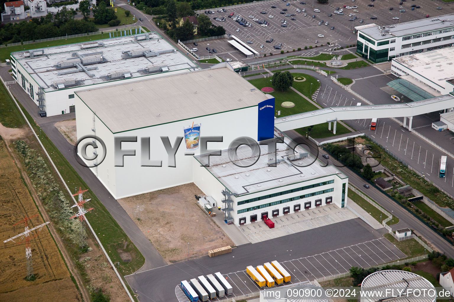 Photographie aérienne de Locaux de l'usine Rudolf Wild GmbH & Co. KG (Capri-Sonne) à Eppelheim dans le département Bade-Wurtemberg, Allemagne