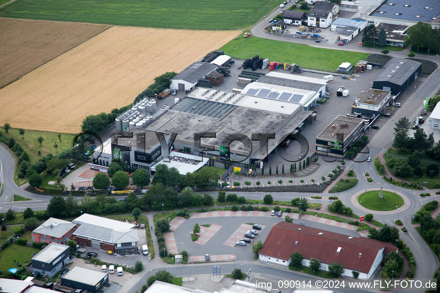 Vue aérienne de Locaux d'usine de la brasserie Weldebräu GmbH&Co.KG à Plankstadt dans le département Bade-Wurtemberg, Allemagne