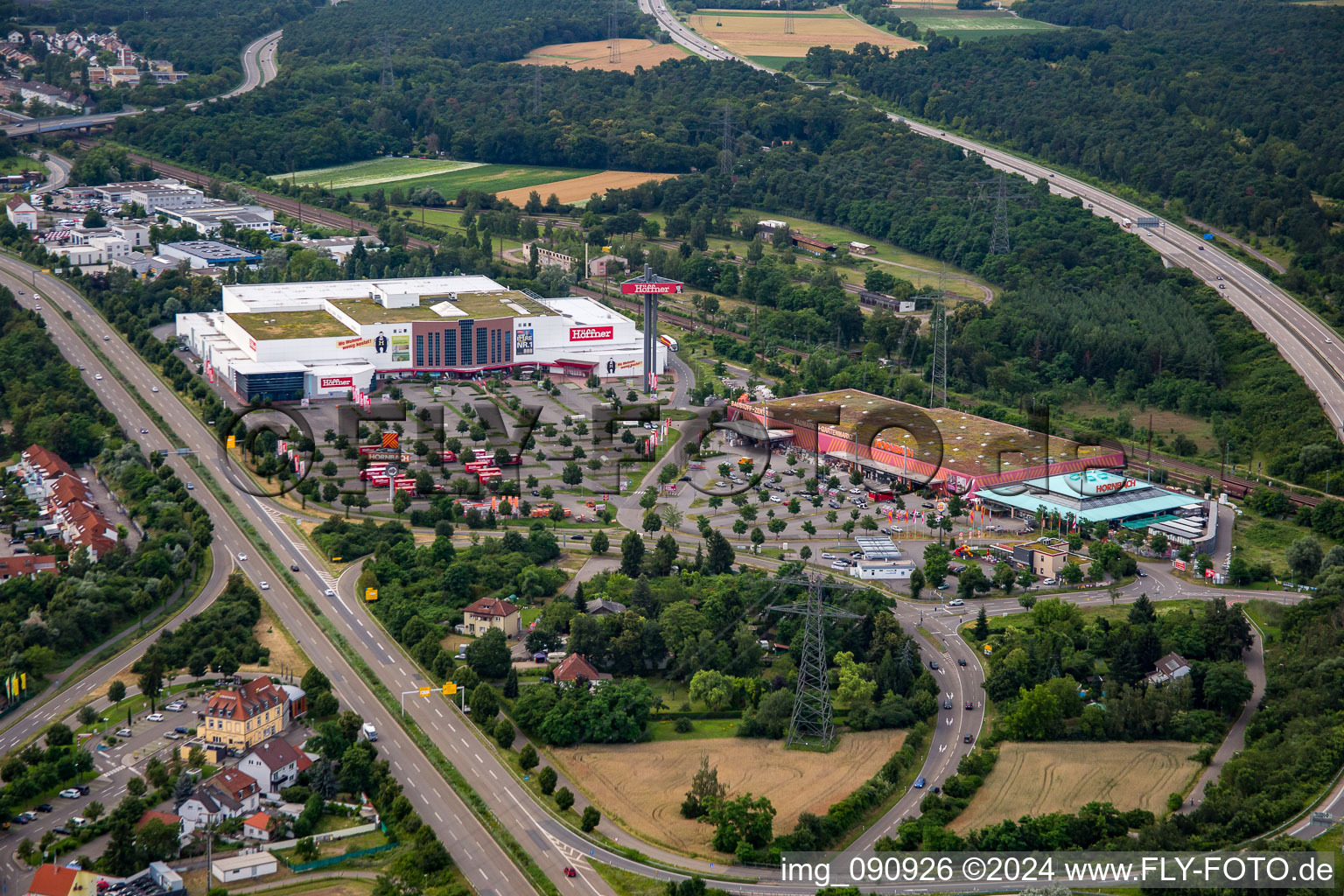 Vue aérienne de Meubles Höffner à Schwetzingen dans le département Bade-Wurtemberg, Allemagne