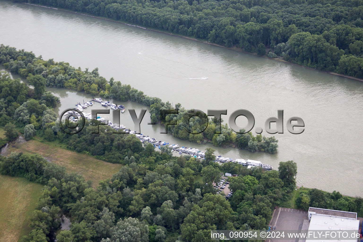 Vue aérienne de Marina à le quartier Rheinau in Mannheim dans le département Bade-Wurtemberg, Allemagne