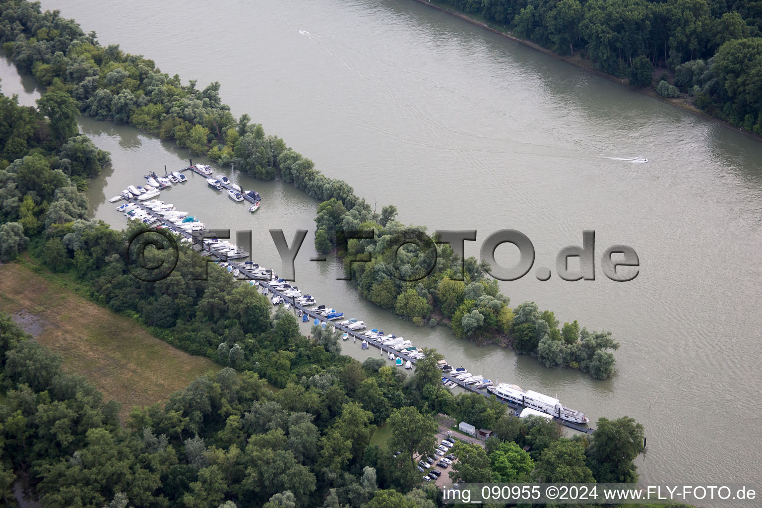 Vue aérienne de Marina à le quartier Rheinau in Mannheim dans le département Bade-Wurtemberg, Allemagne