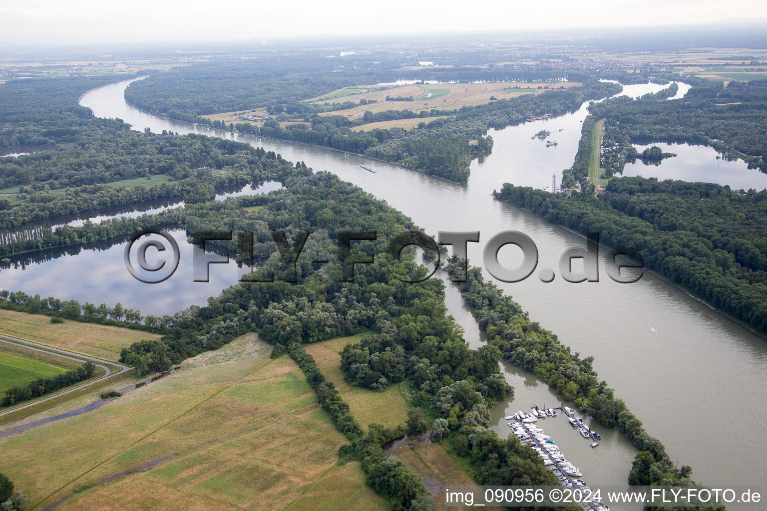 Quartier Rheinau in Mannheim dans le département Bade-Wurtemberg, Allemagne hors des airs