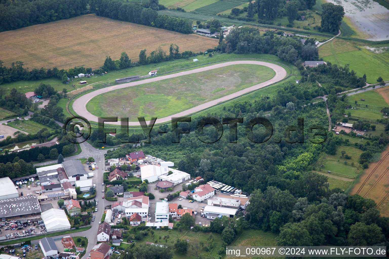 Altrip dans le département Rhénanie-Palatinat, Allemagne vue du ciel