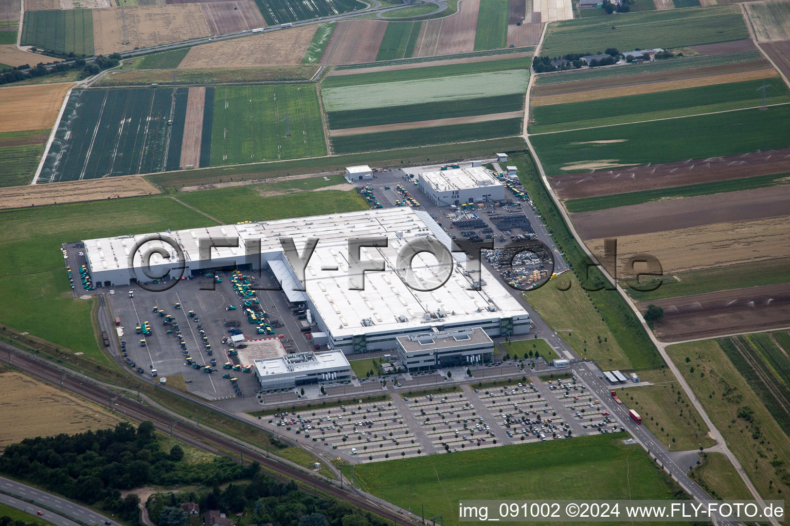 Vue aérienne de Joseph Voegele à le quartier Rheingönheim in Ludwigshafen am Rhein dans le département Rhénanie-Palatinat, Allemagne