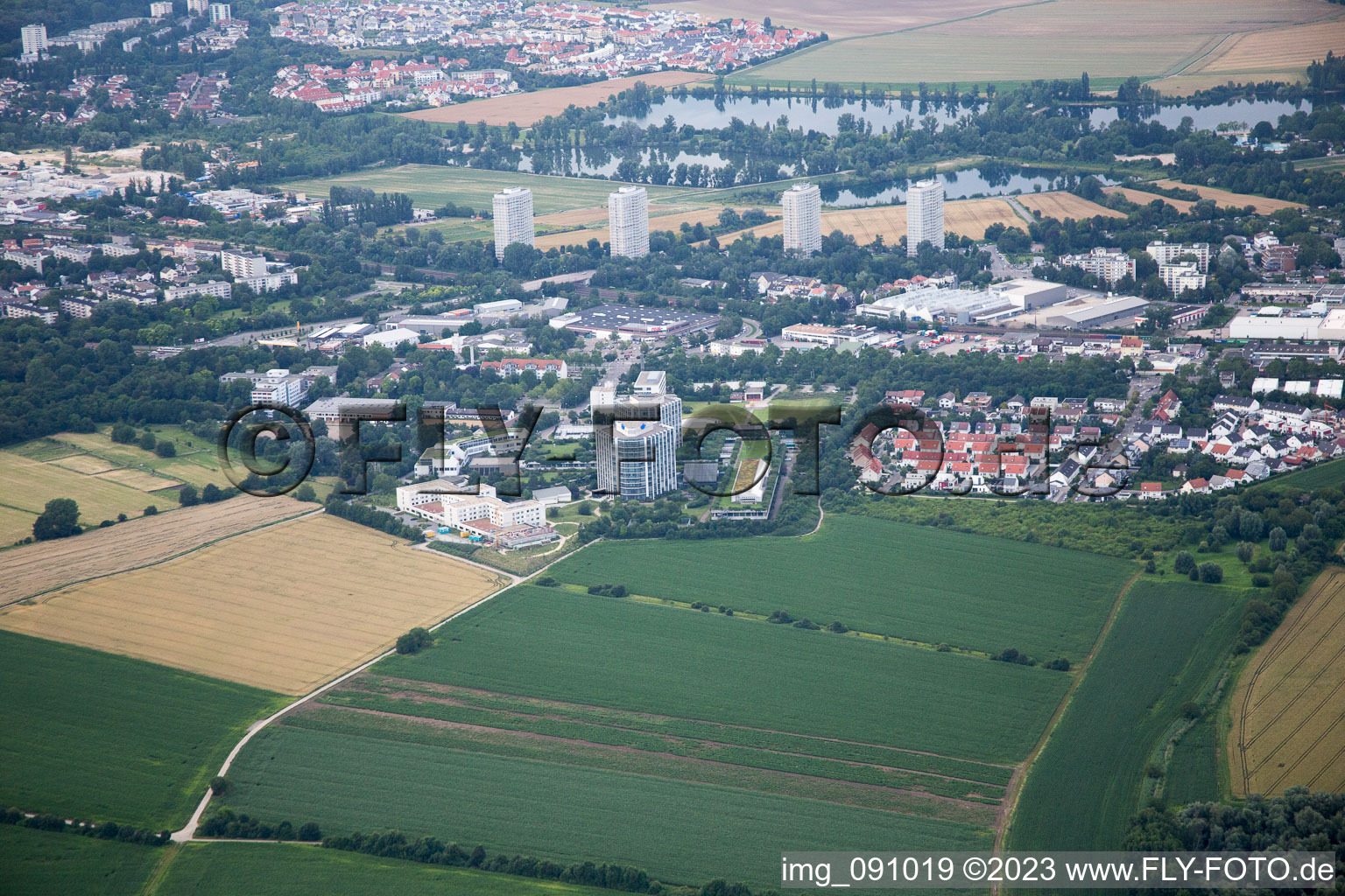 Vue aérienne de Quartier Oggersheim in Ludwigshafen am Rhein dans le département Rhénanie-Palatinat, Allemagne
