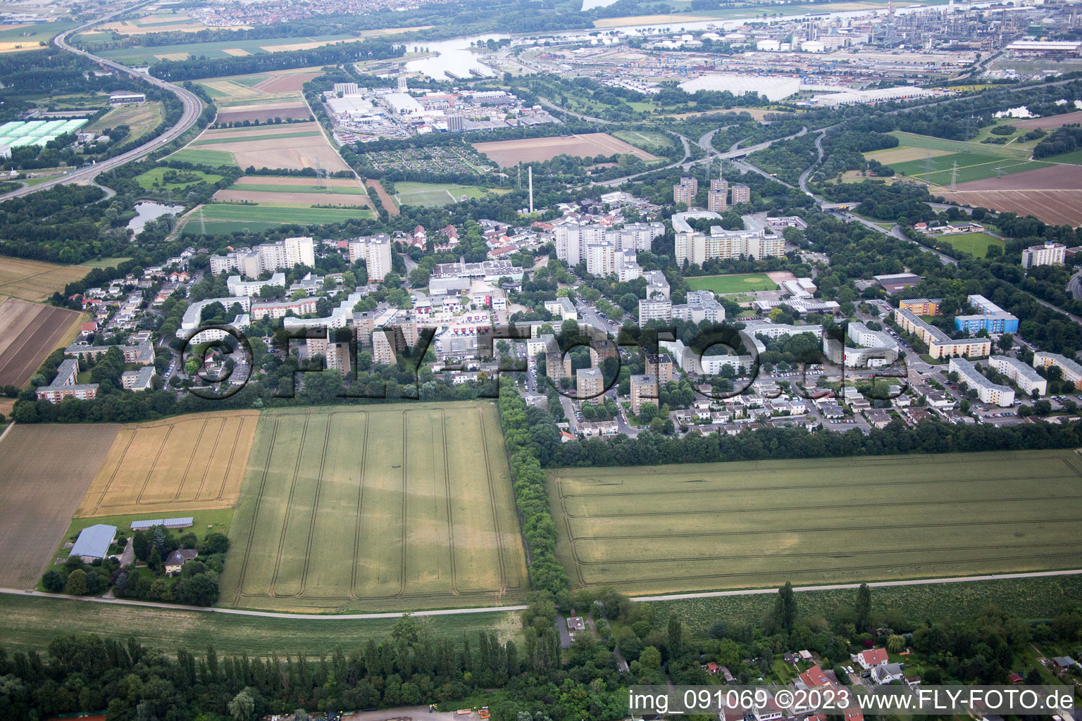 Quartier Pfingstweide in Ludwigshafen am Rhein dans le département Rhénanie-Palatinat, Allemagne hors des airs